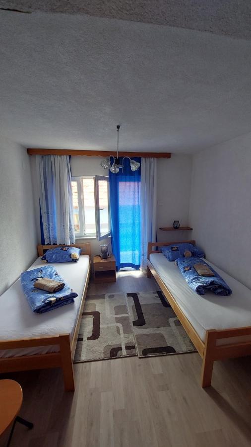 Apartman Mely Kulen Vakuf Kültér fotó